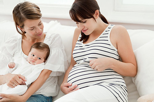 bà bầu có nên đi thăm bà đẻ