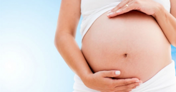 Sự thật về việc bà bầu có nên đi thăm bà đẻ không?